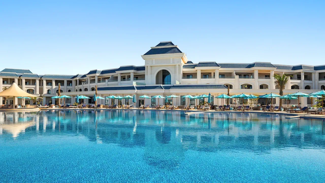 Crystal Lotus Luxury Palace